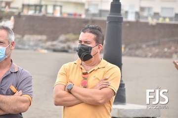 Izado de la bandera azul en Melenara/TA.